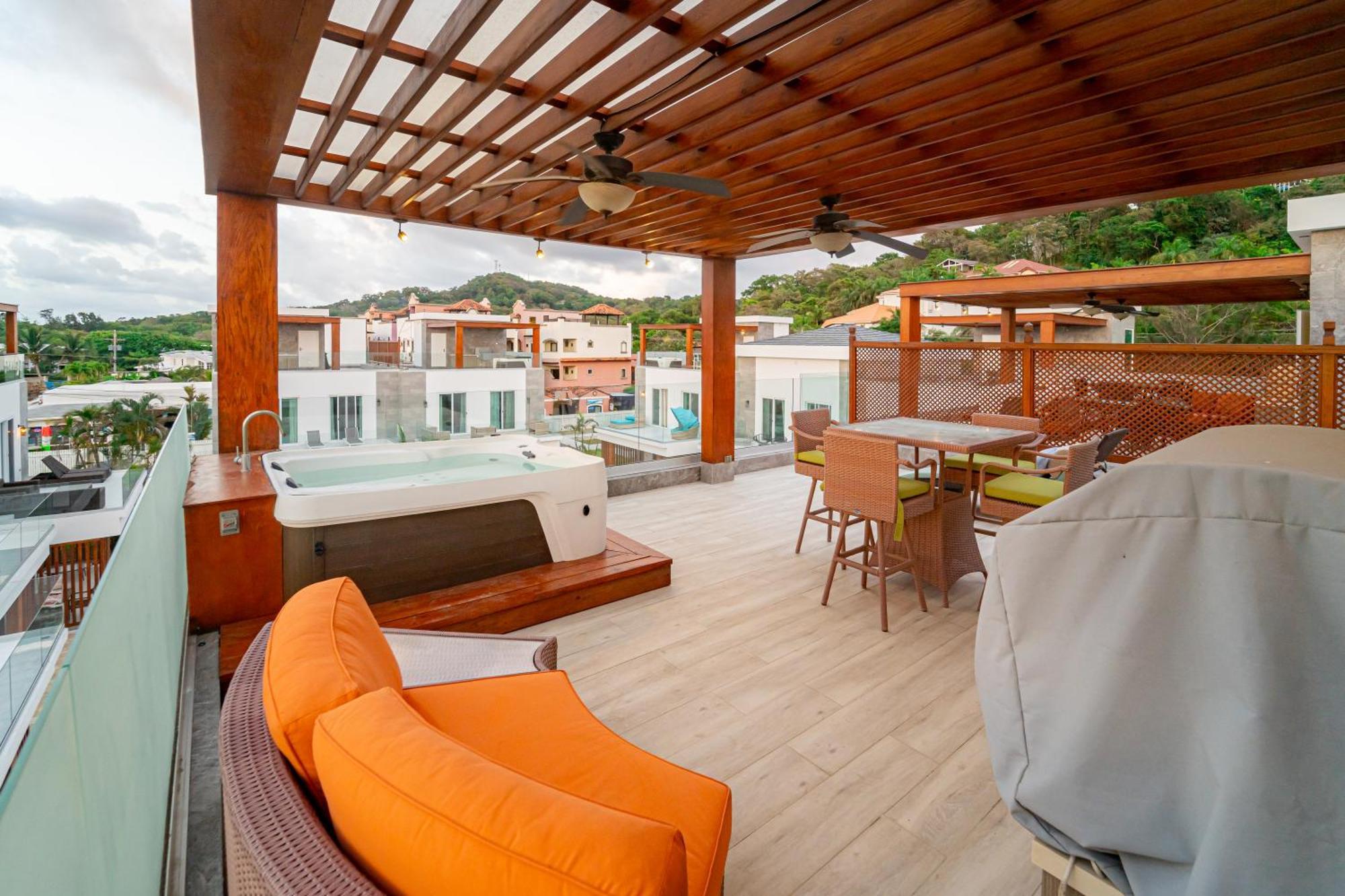Ocean One Roatan Villa เวสต์ เบย์ ภายนอก รูปภาพ